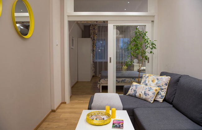 The North Tower Apartment - Photo 25