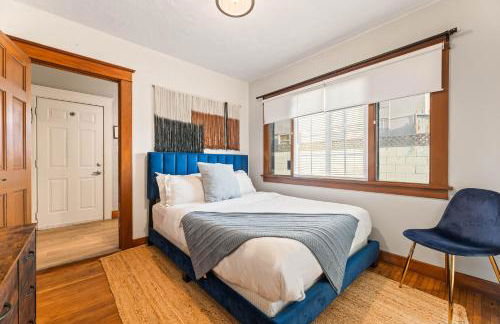 Bright Coastal Escape 4 Bedroom 2 Bath Near CSULB Long Beach Airport and Beach - Foto 13