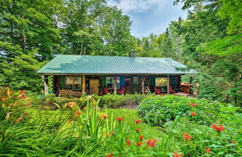 Private Wooded Cabin 7 Mi to Mount Snow! - Foto 27