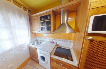 GREDOS RURALRUT cerca del CASTAÑAR de El Tiemblo, Reserva Natural VALLE DE IRUELAS, alojamiento acogedor con cabina hidromasaje, chimenea eléctrica, calefacción, wifi, cocina - Photo 26