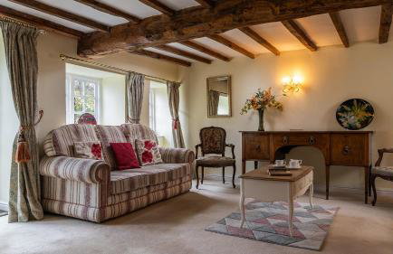 Pilgrim Cottage - Photo 2