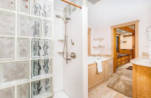 Iris Pond - Photo 29