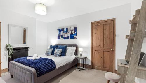 Home Away I 3BR Comfort Suite I Private Courtyard I Super Fast Wi-Fi I Free Parking - Foto 5