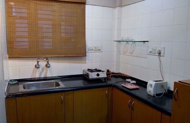 OM Residency - Photo 12