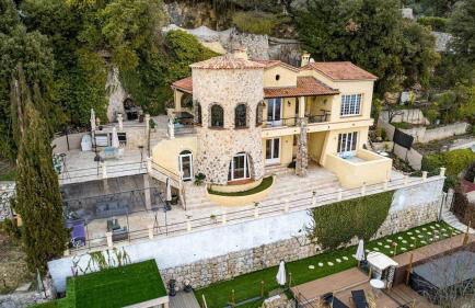 Monaco Castle Villa with Pool and Skyview of French Riviera - Foto 1