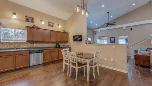 Luxury 4BR Near Lake Pepin with Game Room - Breeze - Foto 4