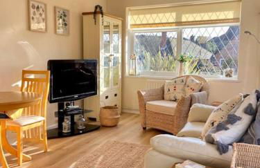 Spacious bungalow Air con & Wi-fi - Foto 8