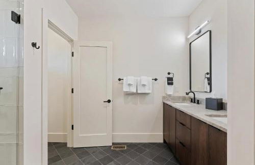 Cedar Mountain - Mountain Views, Hot Tub & Fire Pit - Foto 17