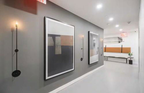 Luxury 3BR Duplex w Private Patio in Upper East - Foto 36