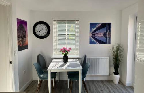 Sheffield 3-Bed Warm Comfy home - Photo 16