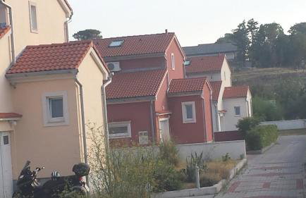 Nina Villa - Foto 43