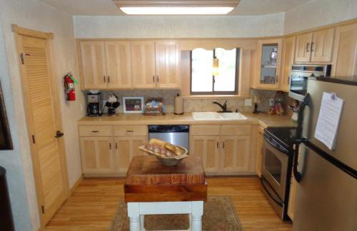 C23, Two bedroom, two bath log-sided, luxury Harbor North cottage with hot tub cottage - Foto 3
