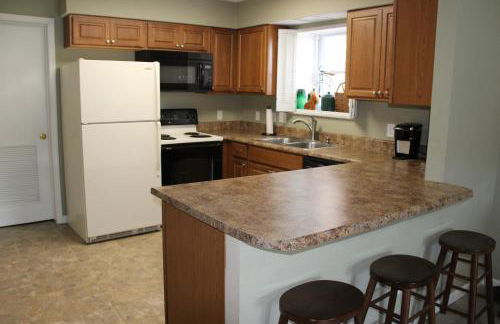 Wheelhouse Condo Lake View! 3BR 3BA - Foto 5