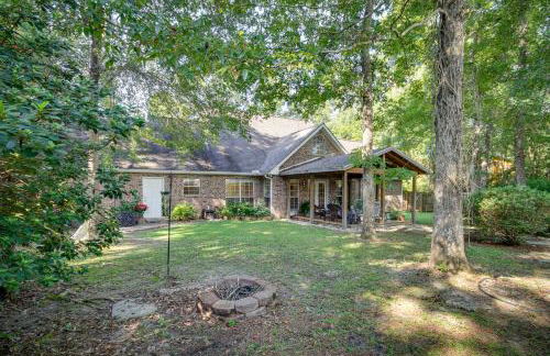 Charming Diamondhead Home with Private Yard! - Foto 31