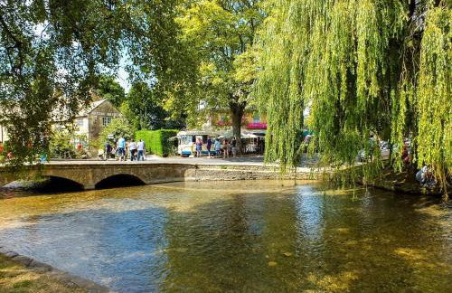 5 Bed in Cheltenham oc-94643 - Photo 29