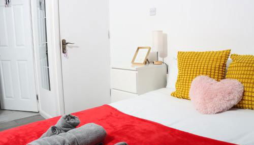 Cosy studio with kitchenette and private bathroom - 15mins to Central London! - Foto 1