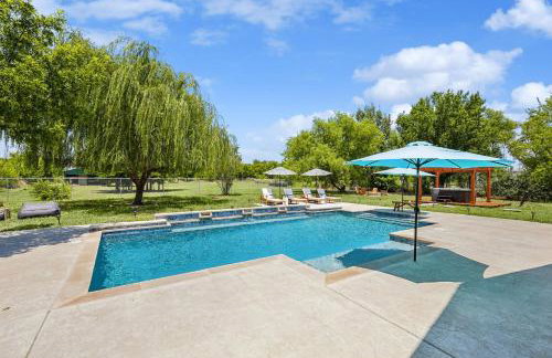 The Perfect Holiday Getaway 5BR 4BA with Pool and Hot Tub - Foto 1