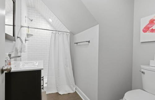 Cozy Carriage House - Clarendon Getaway - Foto 11