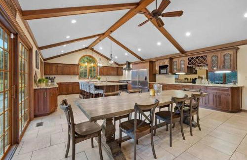 12,700 sf 8 Room Mansion on 18 acres - Foto 23