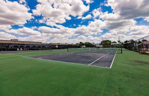 Park Shore Resort Top Floor BLDG J 455 Great View - Foto 42