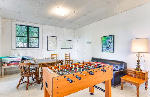 Waterfront Wheeler Lake Home with Furnished Deck - Photo 3