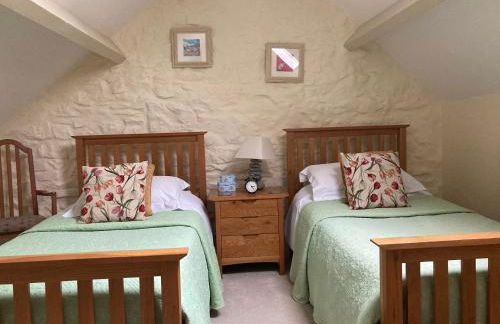 Courtyard Apartment - Photo 4