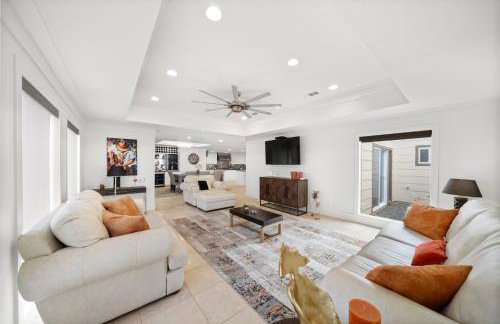 Nr Galleria & Med Center Hot Tub Games WiFi - Foto 2