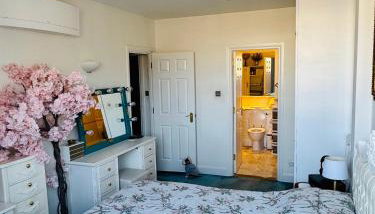 A Penthouse by Tower Bridge - Photo 4