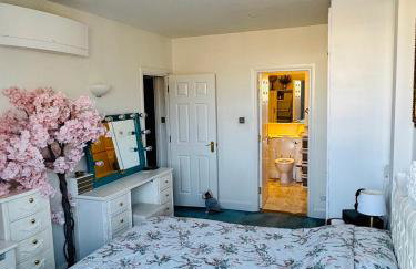 A Penthouse by Tower Bridge - Photo 4