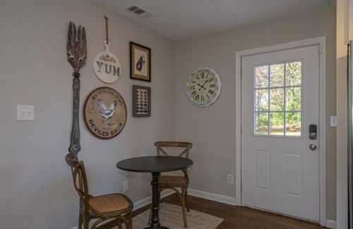 Ranch Style Home & Plenty Of BKYD Space Near KSU - Foto 23