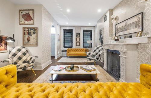 Designer 3 BR Townhome with Beautiful Backyard - Foto 10