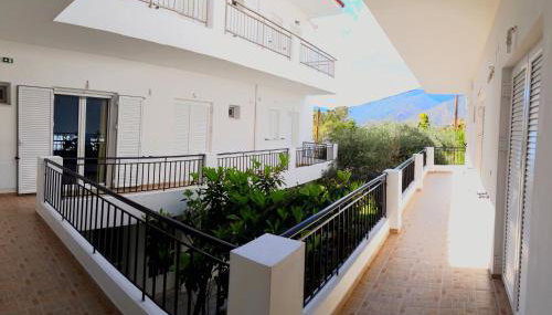 Ενοικιαζόμενα Δωμάτια Γεωργία Σταμούλου - Foto 2