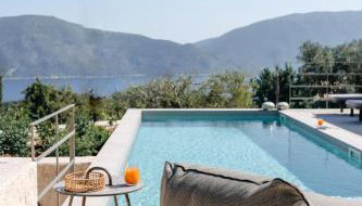F Topia Villas - Photo 1, sunbed