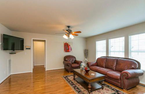 Huge Home For Groups Near Downtown - Foto 58