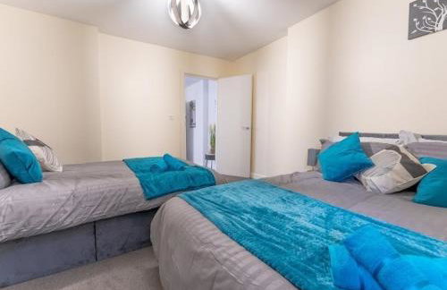 Elegant 2BR Escape Ideal for Long Stays - Foto 25