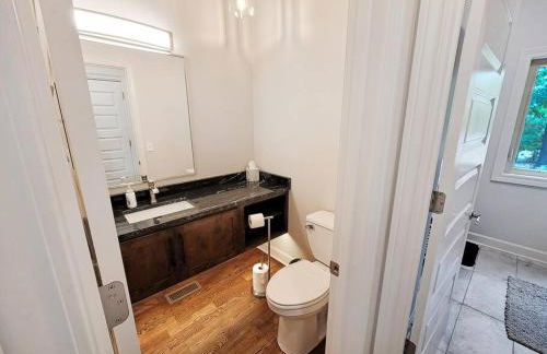 Magazine-Featured Mansion, Golf Green, Casino, etc - Foto 34