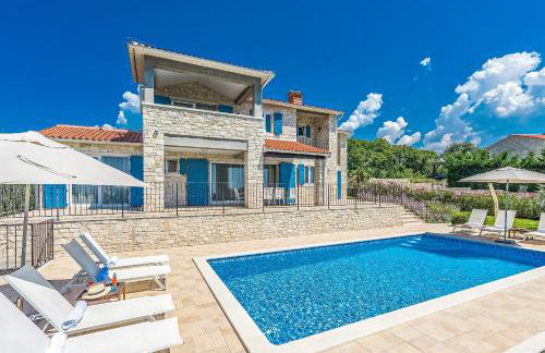 Villa Sterpazzi near Poreč with heated private pool, sea view, jacuzzi and sauna - Foto 12