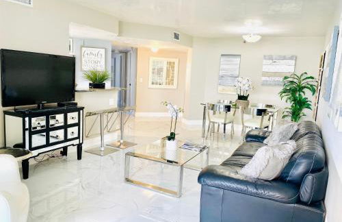 OCEAN BAY VIEWS 2Bdr 2Bath BEACH CONDO PARKING - Photo 14