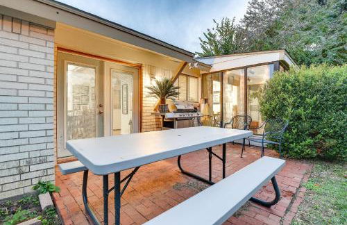 Walk to ATandT - Dallas Stadium! Family Gem with Patio - Photo 23