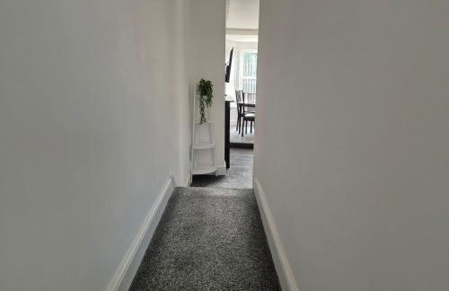2 Bed Maisonette with Sofa Bed - Ideal for Groups #26C - Foto 49