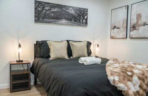 DT DFW Chic Free Parking and Pool In Medical District - Foto 49