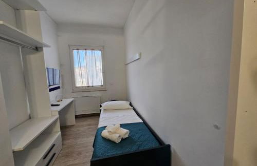 Libra Apartment - near Train Station & Wi-Fi - Foto 11