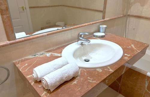 Evans Realty AX Playa & Piscinas & Garaje - Photo 29