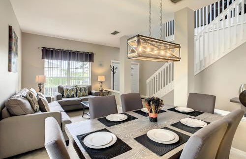 Extended Sun Deck with Private Pool in Gated Quiet Community - Foto 21