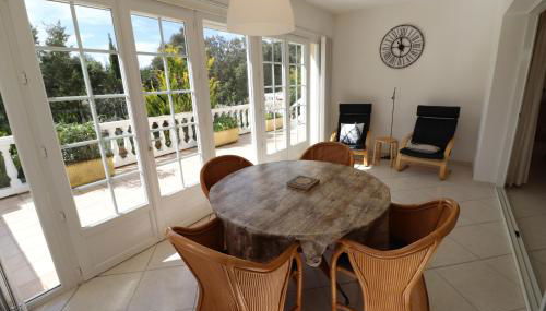 La Cèzenole - Villa climatisée 5 étoiles - Piscine Chauffée - Label Famille - Gorges de la Cèze - Foto 5, Garden view