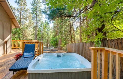 Hot Tub & Game Room: Luxe Cabin, Day Trip to Tahoe - Foto 3