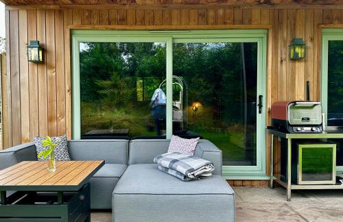 Peak District Romantic Retreat Outdoor Japanese Whirlpool bath - Photo 4