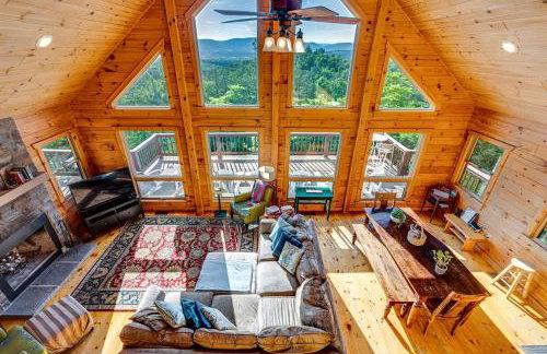 Secluded Luxury Cabin with Hot Tub on 40 Private Acres Near Moorefield, West Virginia - Foto 3