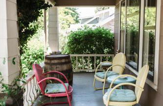 Southeast Portland Comfy & Eclectic Craftsman Home - Foto 38