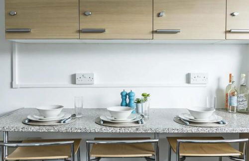 John Lester and Eddie Colman Courts in Salford - Foto 14